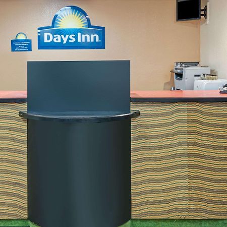 Days Inn By Wyndham Branford New Haven Conference Center 외부 사진